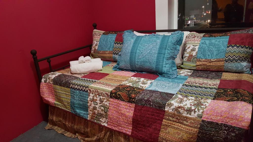 Oyo Bed And Breakfast New York Room photo